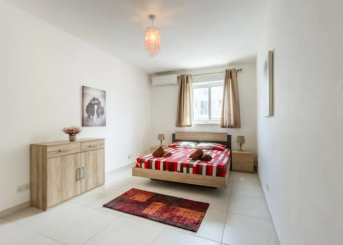 Modern 3br W Terrace Near Beaches & Restaurants By Quicktrips * St. Paul's Bay