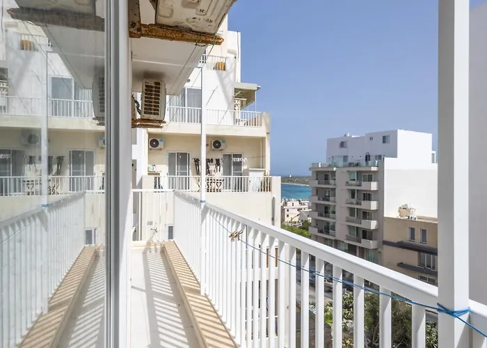 Modern 3br W Terrace Near Beaches & Restaurants By Quicktrips Apartament St. Paul's Bay