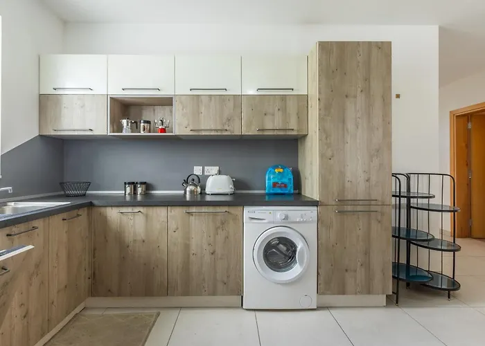 Modern 3br W Terrace Near Beaches & Restaurants By Quicktrips St. Paul's Bay