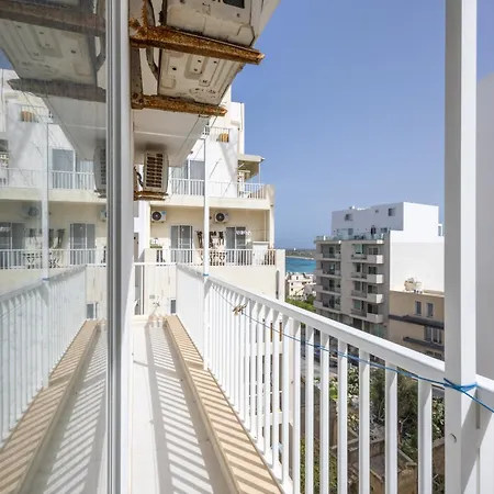 Modern 3br W Terrace Near Beaches & Restaurants By Quicktrips Apartman San Pawl il-Baħar